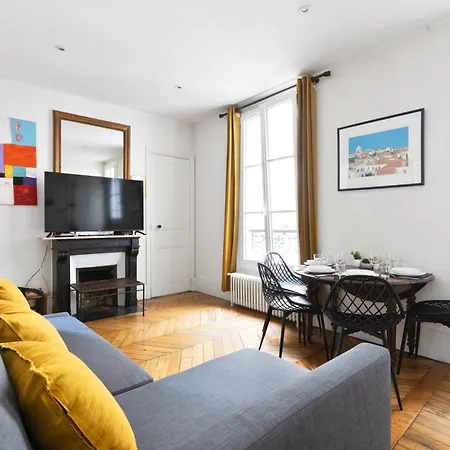 Apartment Quartier Champ De Mars Free Netflix Paris